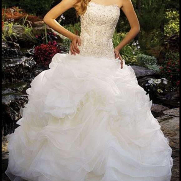 Allure Bridals Dresses & Skirts - NWT! Wedding / quinceanera dress, strapless, beading